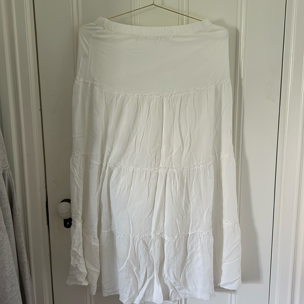 Brandy mellville white maxi skirt